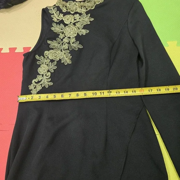 PrettyLittleThing Black Maxi Dress Gold Embroidered Floral Appliqué Size US 8 UK - Picture 3 of 12